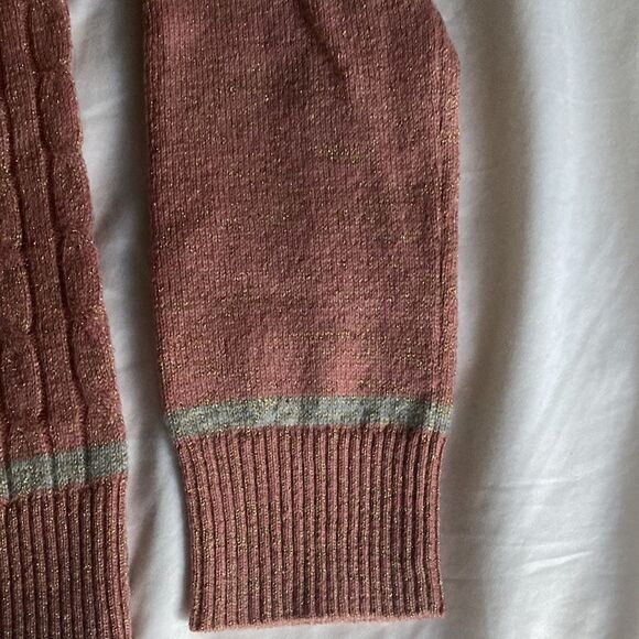 Bonpoint NWOT Girls Cable Knit Pullover Sweater with Gold Metallic Thread. - Picture 4 of 7